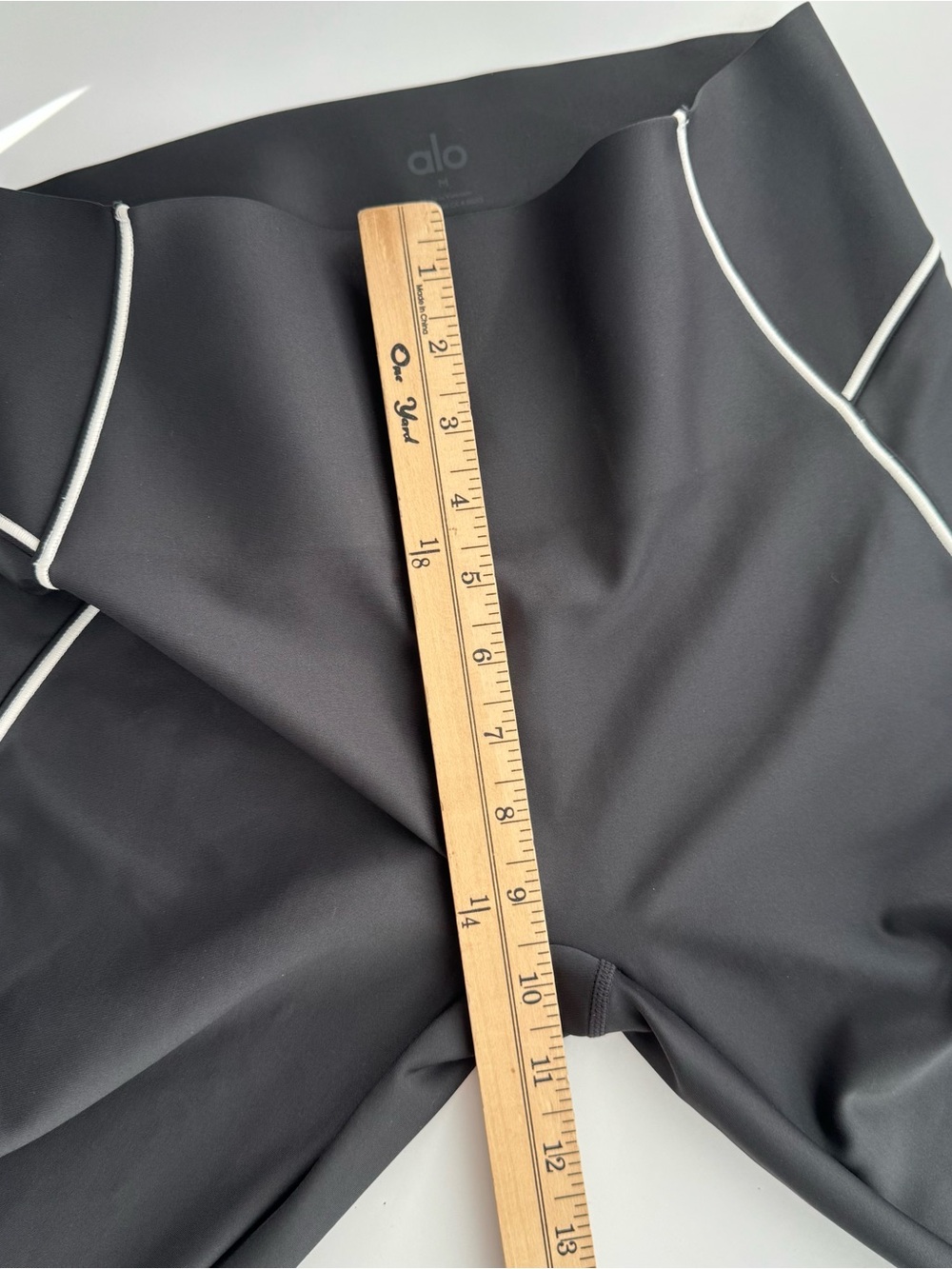 Alo Yoga Airlift High-Waist Haven Leggings Sleek Black Sz M Compression Shaping - Picture 11 of 12